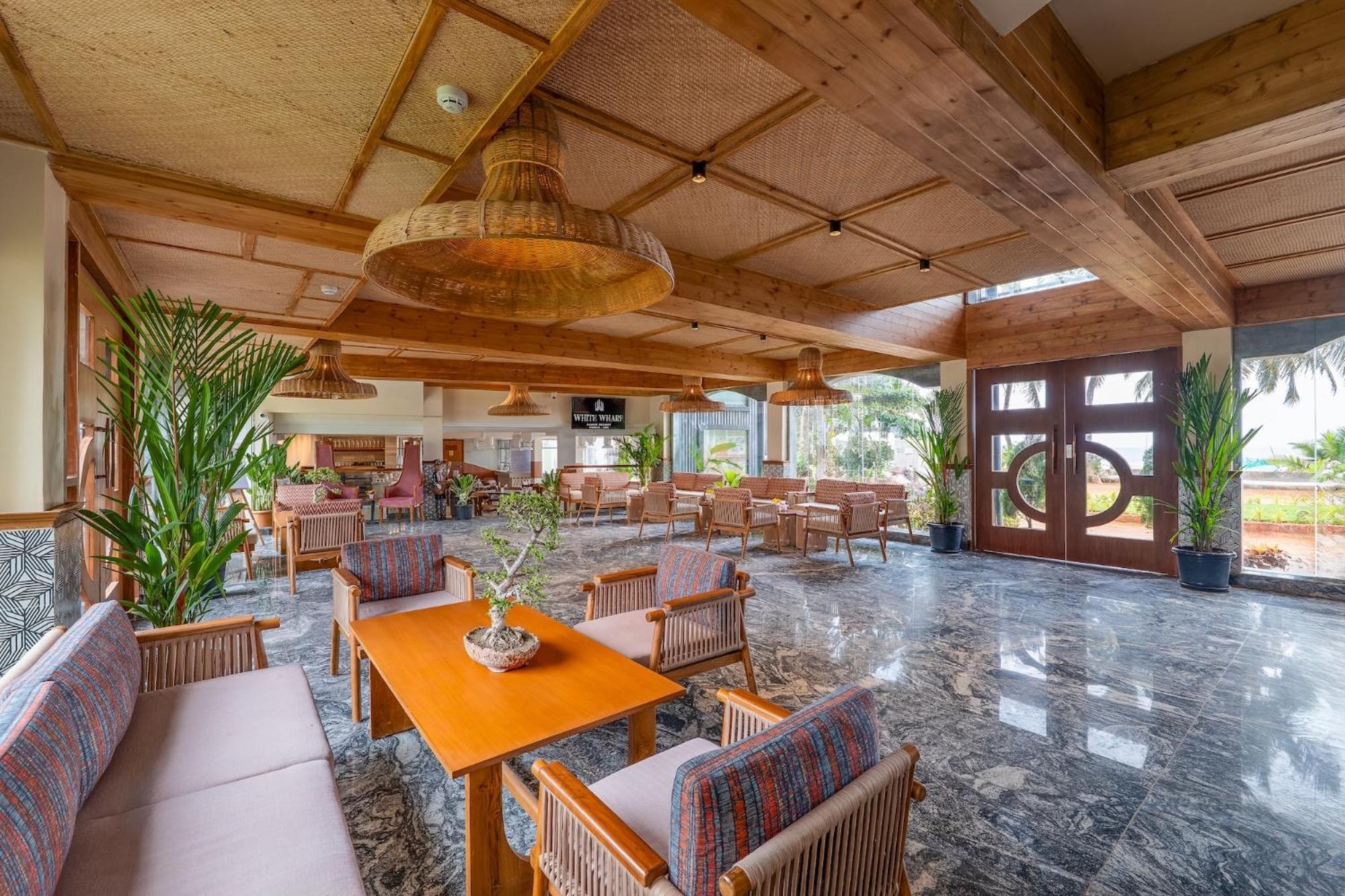 White Wharf Beach Resort Morjim Goa Eksteriør billede